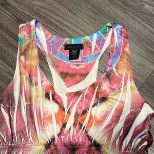 Long sleeveless dress